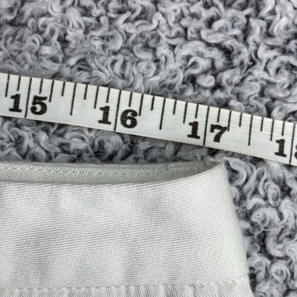 CHADWICK’S 16 Slit Stretchy White Shorts - Picture 5 of 11